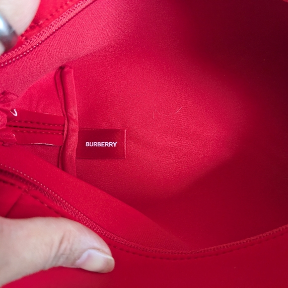 Burberry - Picture 12 of 12